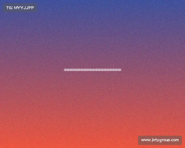 陈妍希近况大变样！短发新造型亮相，佩戴婚戒澄清谣言，与撒贝宁携手录制新节目